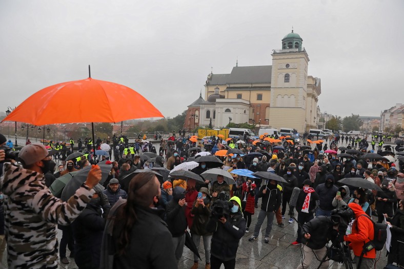 Protestujący w Warszawie