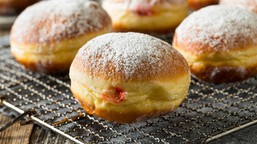 Słodki QUIZ wiedzy o pączkach. Musisz zdobyć komplet punktów!