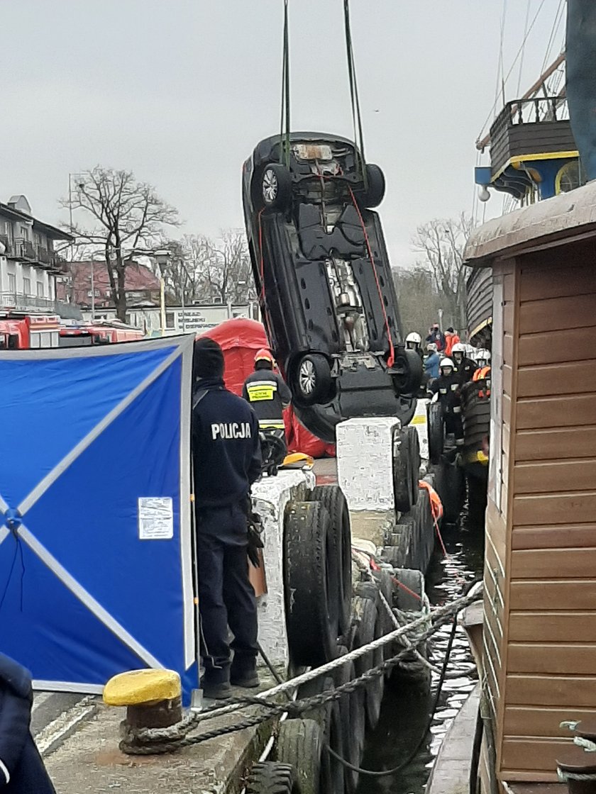 Tragedia w Dziwnowie. Hania i Filipek zginęli z rodzicami w portowym kanale