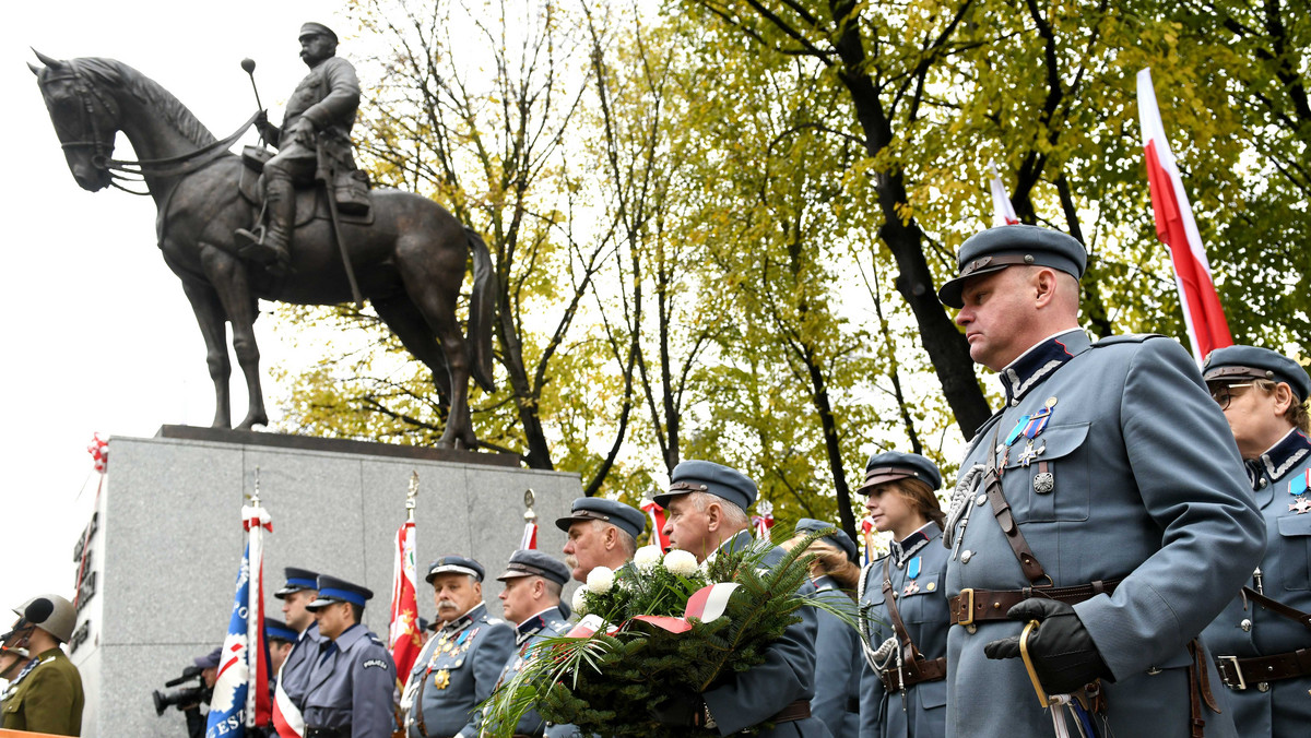 Rzeszów: pomnik Piłsudskiego odsłonięty na pl. Wolności