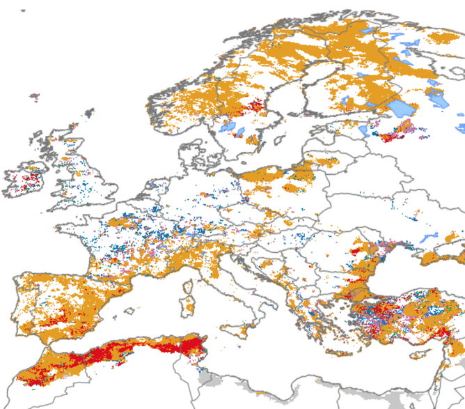 Stan wody w Europie i w Afryce Północnej w ciągu pierwszych 10 dni kwietnia 2023 r. Kolor żółty oznacza zagrożenie powodzią. Kolor pomarańczowy to zapowiedź suszy, a czerwony — to już obecna susza
