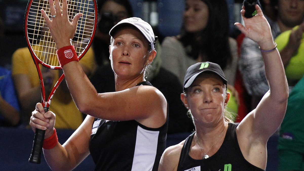 Liezel Huber i Lisa Raymond pokonały Kvetę Peschke i Katarinę Srebotnik 6:4, 6:4 w finale gry podwójnej turnieju Masters - WTA Championships (pula nagród 4,9 mln dolarów) w Stambule.