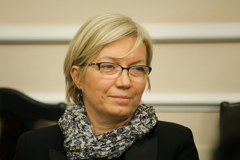 Julia Przyłębska jest prawnikiem, pracowała jako sędzia, a następnie w służbie dyplomatycznej