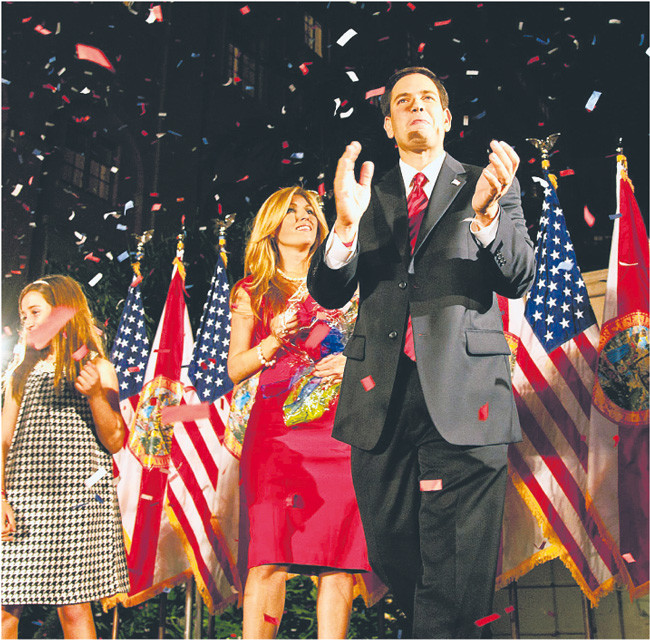 Marco Rubio uznawany za wschodzącą gwiazdę Tea Party świętuje zwycięstwo Republikanów Fot. PAP/EPA