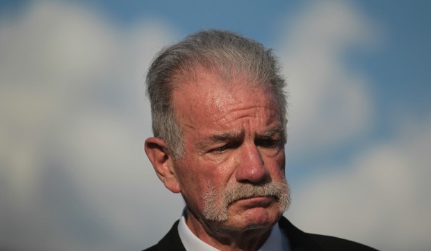 72968_pastor-teri-dzons301-afp-joe-raedle