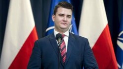 Wódka "Misiewiczówka" była sprzedawana bez zezwolenia. Bartłomiej M. z zarzutami