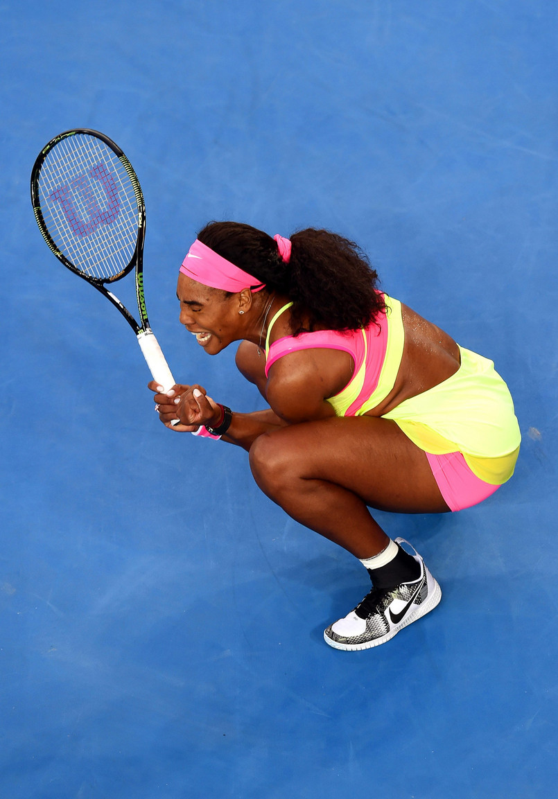 W co ona się ubrała? Serena Williams w kolorze yellow bahama na Australian Open. ZDJĘCIA