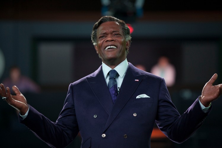 Samuel L. Jackson w filmie 'RoboCop'