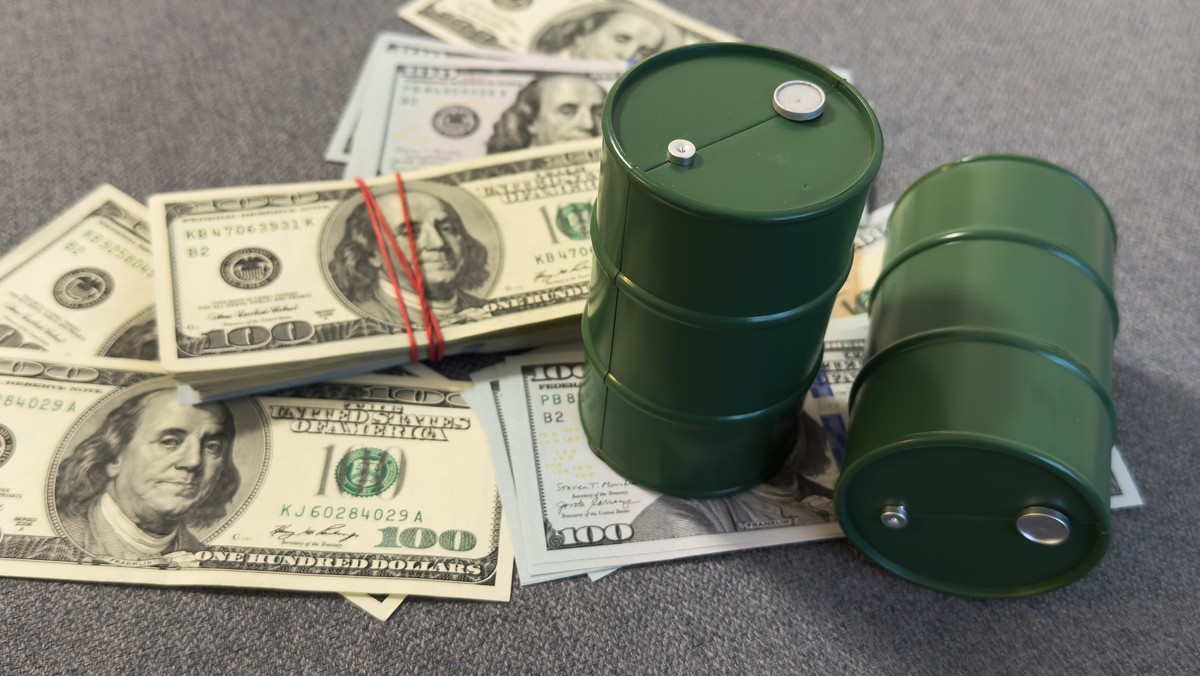 Spilled,Oil,From,A,Barrel,To,A,Dollar,Bill,Of