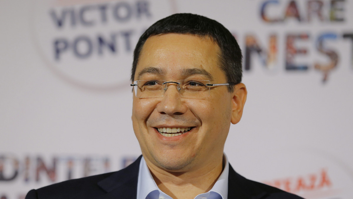 Urzędujący premier Rumunii Victor Ponta wygrał pierwszą turę wyborów prezydenckich, a drugie miejsce zajął wspierany przez centroprawicę Klaus Iohannis - wynika z podliczenia 98,3 proc. głosów. Druga tura odbędzie się 16 listopada.