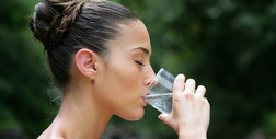 Zanieczyszczenie wody pitnej może szkodzić naszej głowie