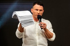 Wybory 2023. Konfederacja i jej obietnice zdrowotne, a właściwie... ich brak