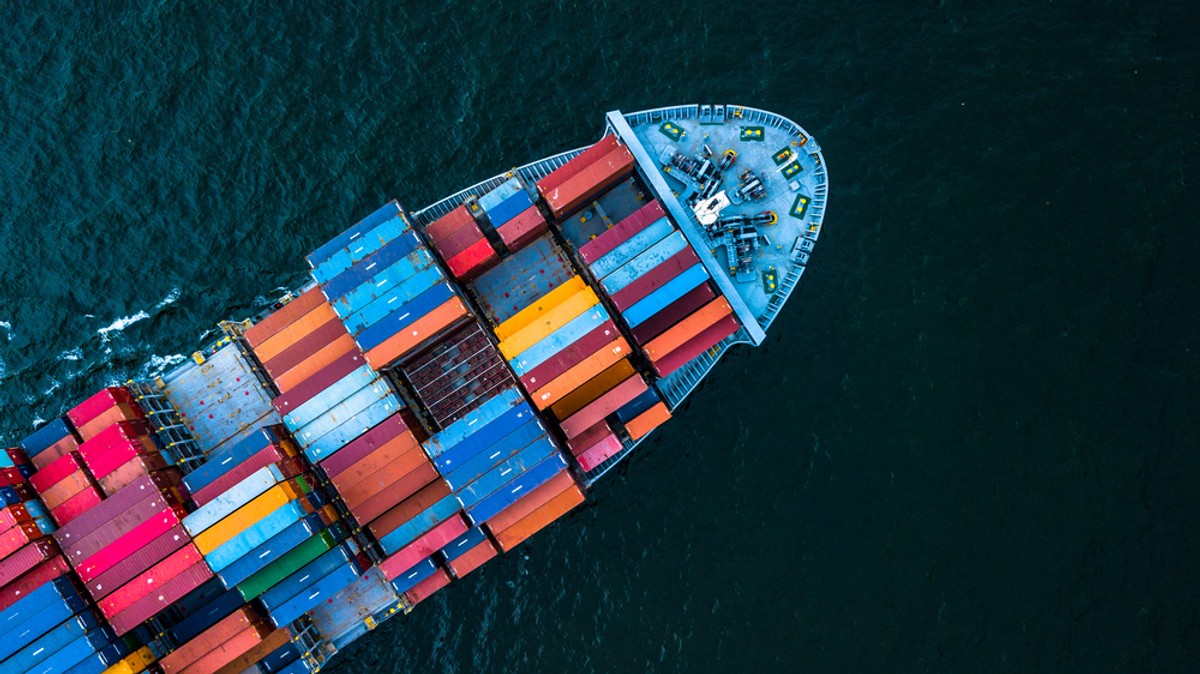 Nie tylko pandemia dusi globalną wymianę handlową. Rządy także, przez co nasze portfele chudną