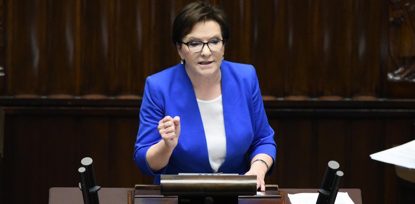 Szokujące rachunki za dwa telefony doradców Kopacz. Zapłaciliśmy my!