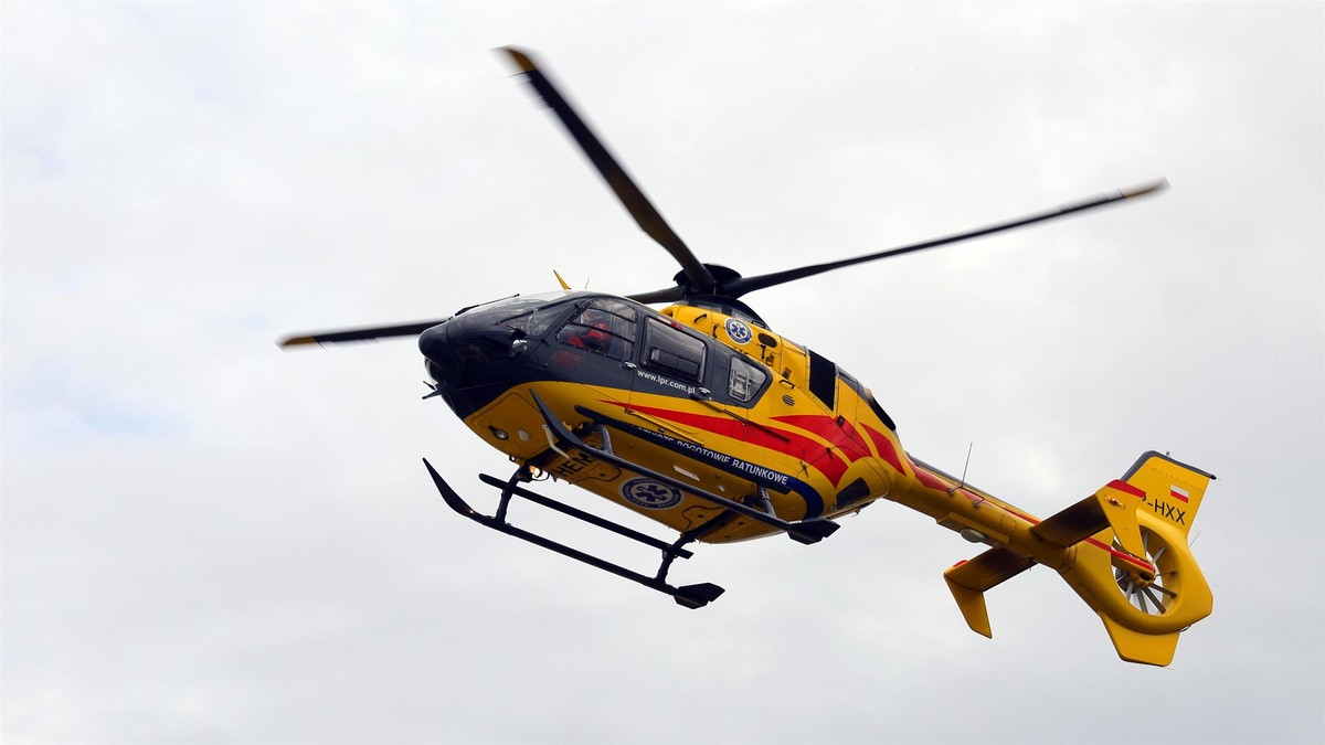 Nie zatrzymał się przed przejazdem. W BMW był 12-latek