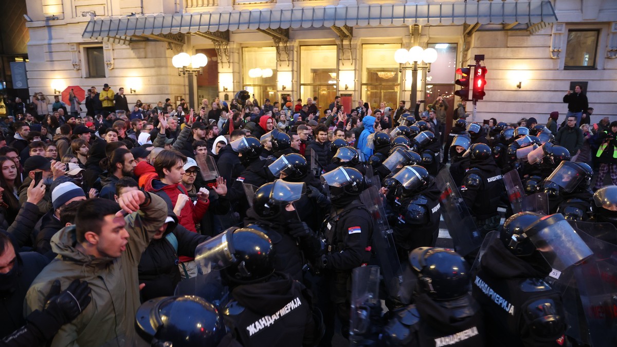 Protest ispred Rektorata