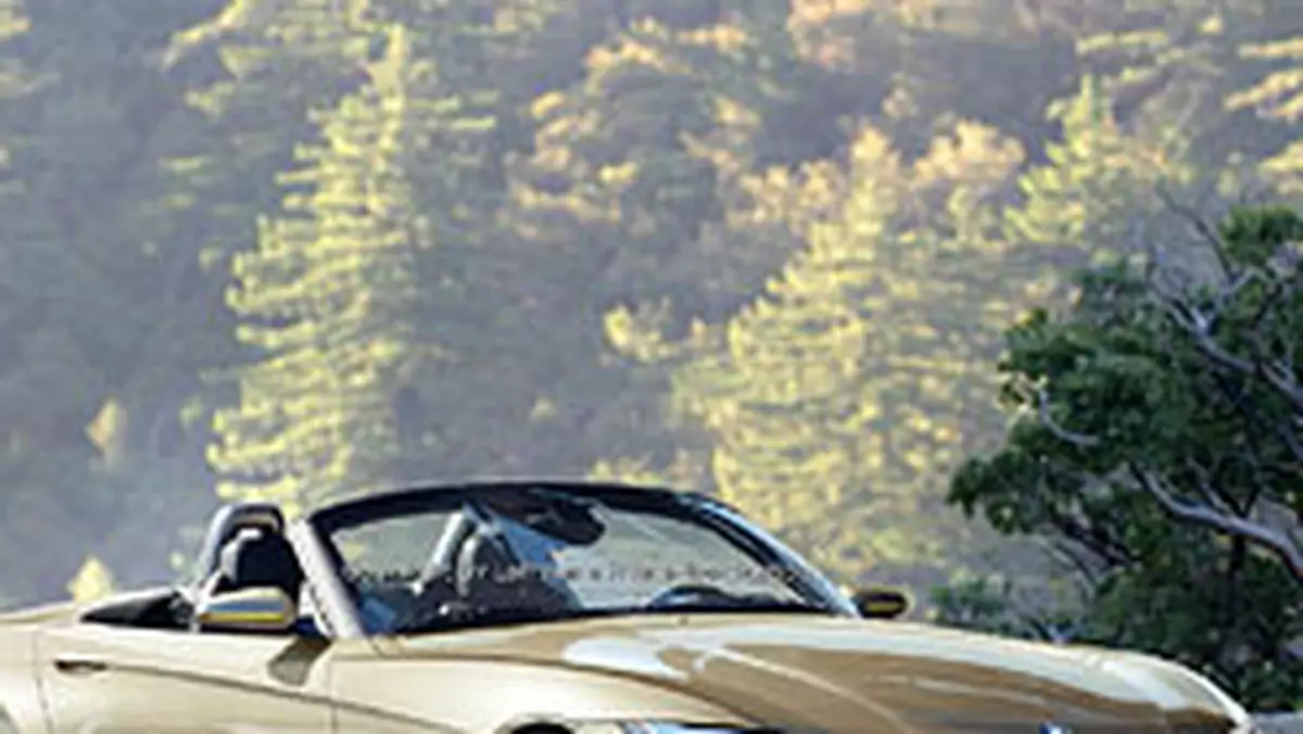 Zdjęcia szpiegowskie: BMW Z6, M3 i Z4 ze szklanym dachem