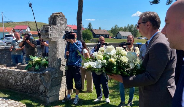 Polaganje venaca u Novom Selu