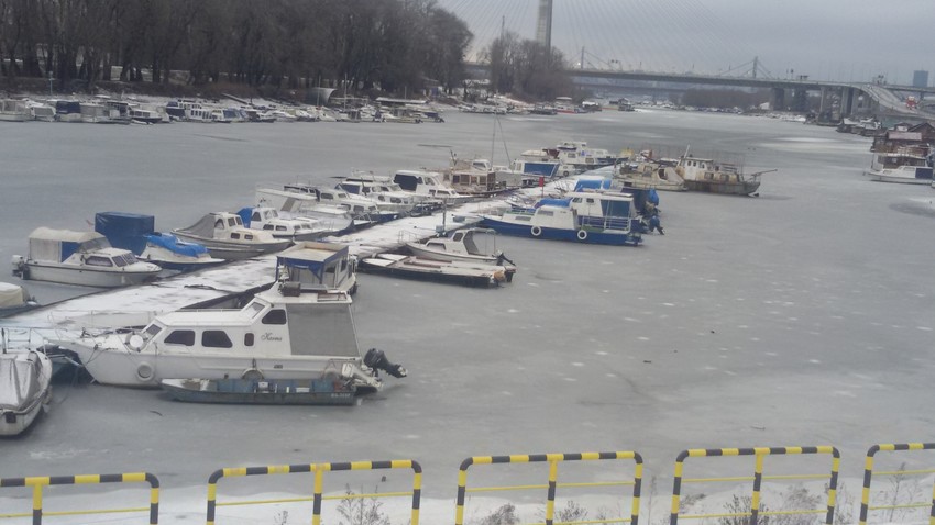 Zaleđena marina na Adi Ciganliji