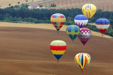 FRANCE-BALLOONING