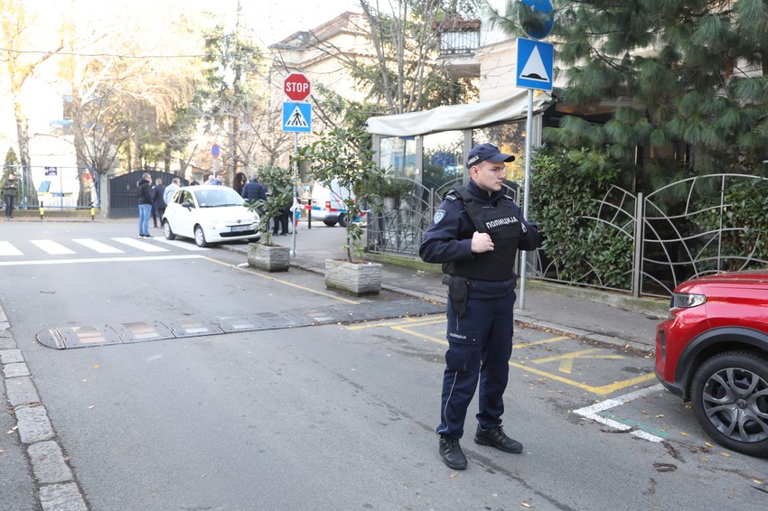 Pucnjava na Vračaru