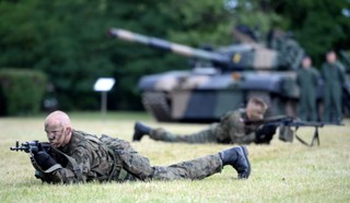 Żołnierze i policjanci nie chcą na emeryturę