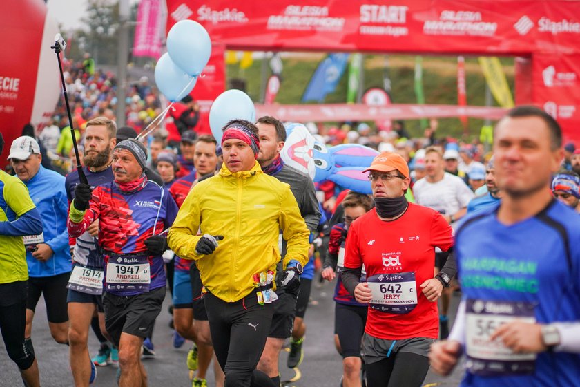 Chorzów. Start uczestników XI edycji Silesia Marathon 2019