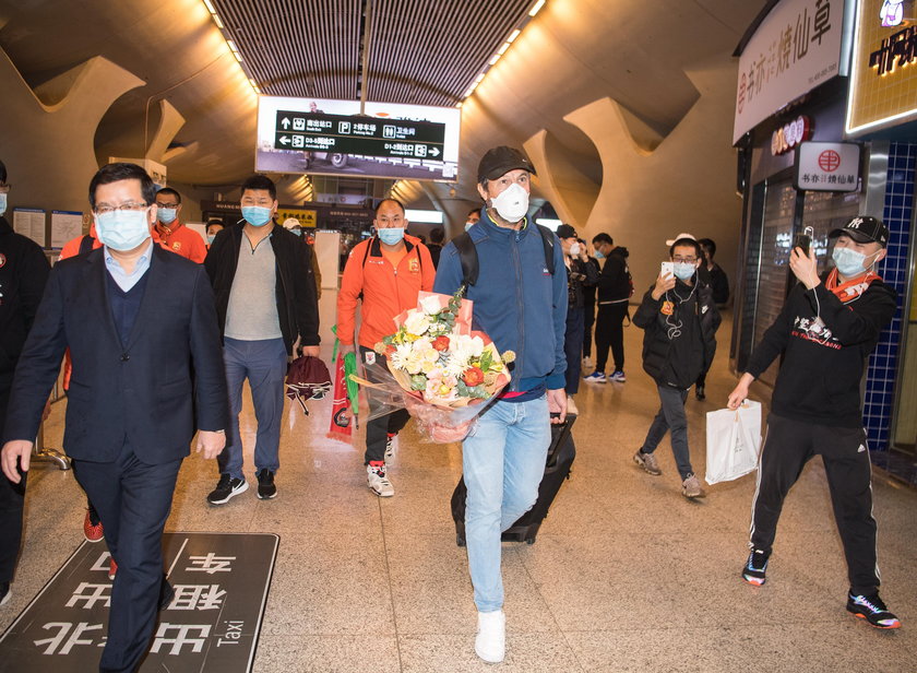 Piłkarze Wuhan wrócili do domów
