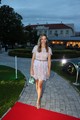 Lipcsei Betta műsorvezető egy csipkés ruhakölteményt választott az estére