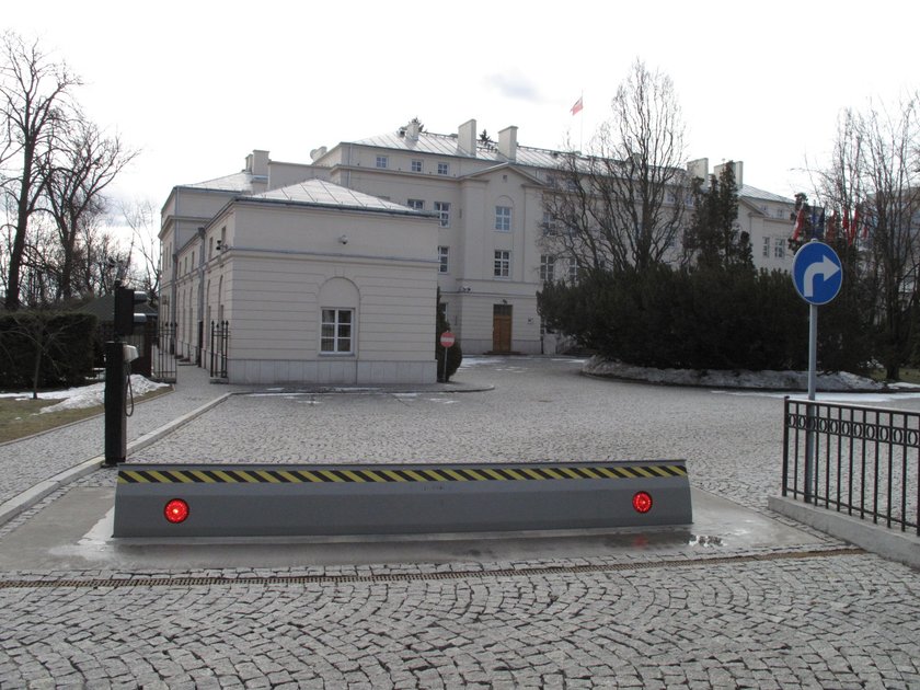 Atak hakerów na MON. Wykradli tajne dane