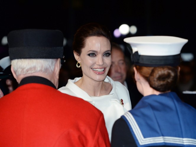 Angelina Jolie na premierze 'Unbroken' w Londynie