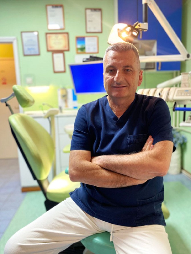 Dr Milan Kuljača
