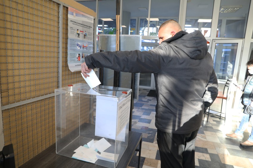 Glasanje Srbija referendum