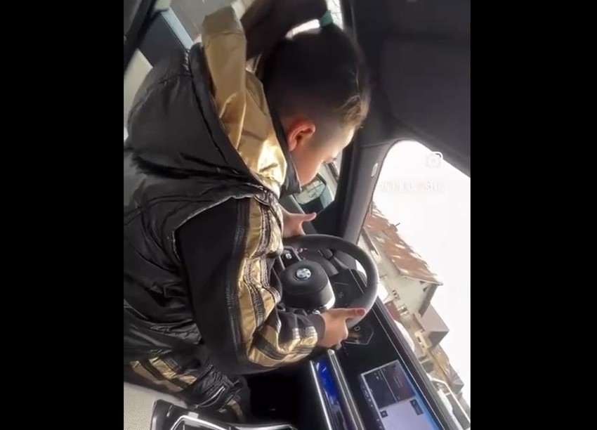 Maloletnik za volanom BMW-a