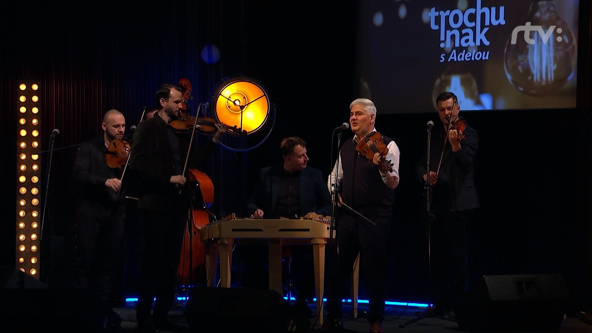 Talkšou Trochu inak s Adelou.