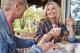Saznajte koji HOROSKOPSKI ZNAK predstavlja idealan spoj s vašim POSLE 50. GODINE: Srodne duše nas čekaju i u zrelijem životnom dobu!