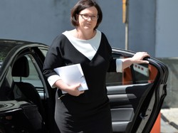 Nie do wiary, że tak ubiera się 41-latka: komiczna stylizacja szefowej kancelarii prezydenta!