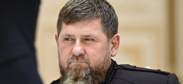 Szokujące ustalenia. Kadyrow gwałcił nieletnie dziewczyny, 15-latki rodziły mu dzieci