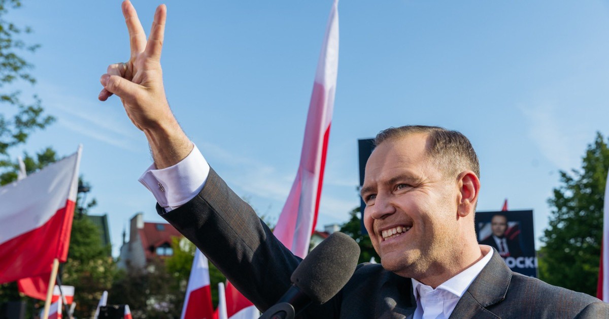 Ile zarobi Karol Nawrocki jako prezydent? Jakie będzie mieć przywileje?