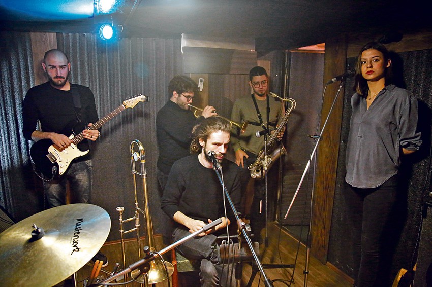 Reč ne može da ima toliko nijansi kao ton na određenom mestu, kaže Vukašin