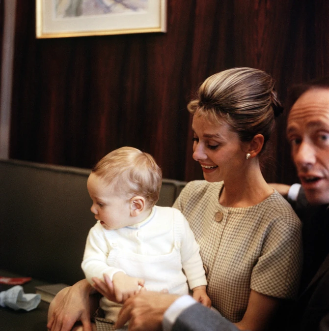 Odri Hepbern i Mel Ferer sa sinom Šonom