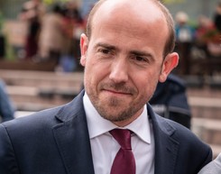 'Pół miliona euro na loty'. Budka ujawnia wydatki Orlenu