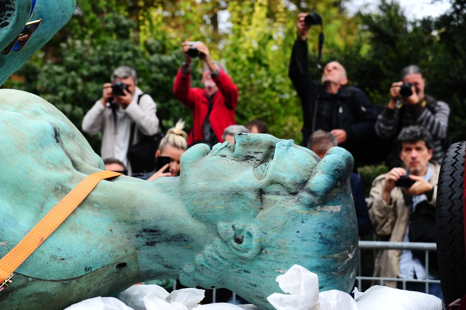 Pobednik odlazi na restauraciju