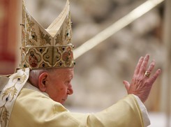 Abp Hoser: Jan Paweł II i jego nauczanie są przeszkodą dla neomarksistów