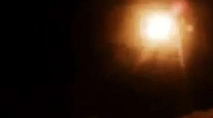 Óriási tűzgömböt filmeztek az éjszakában – videó!