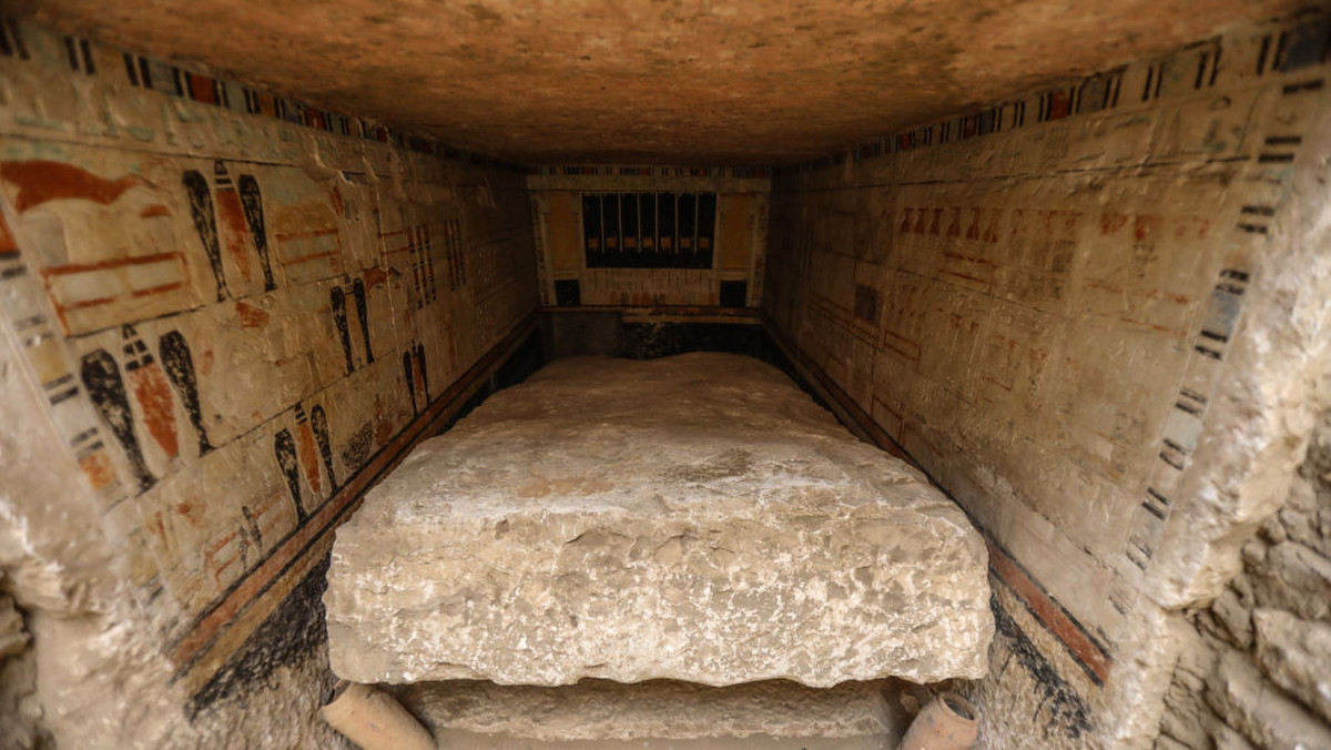 Egipt. W Sakkarze w pobliżu Kairu odkryto starożytne grobowce