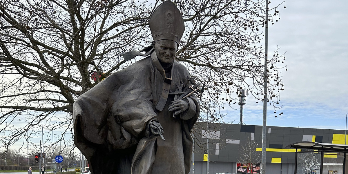 Wrocław. Parafianie będą pilnować pomnika Jana Pawła II?