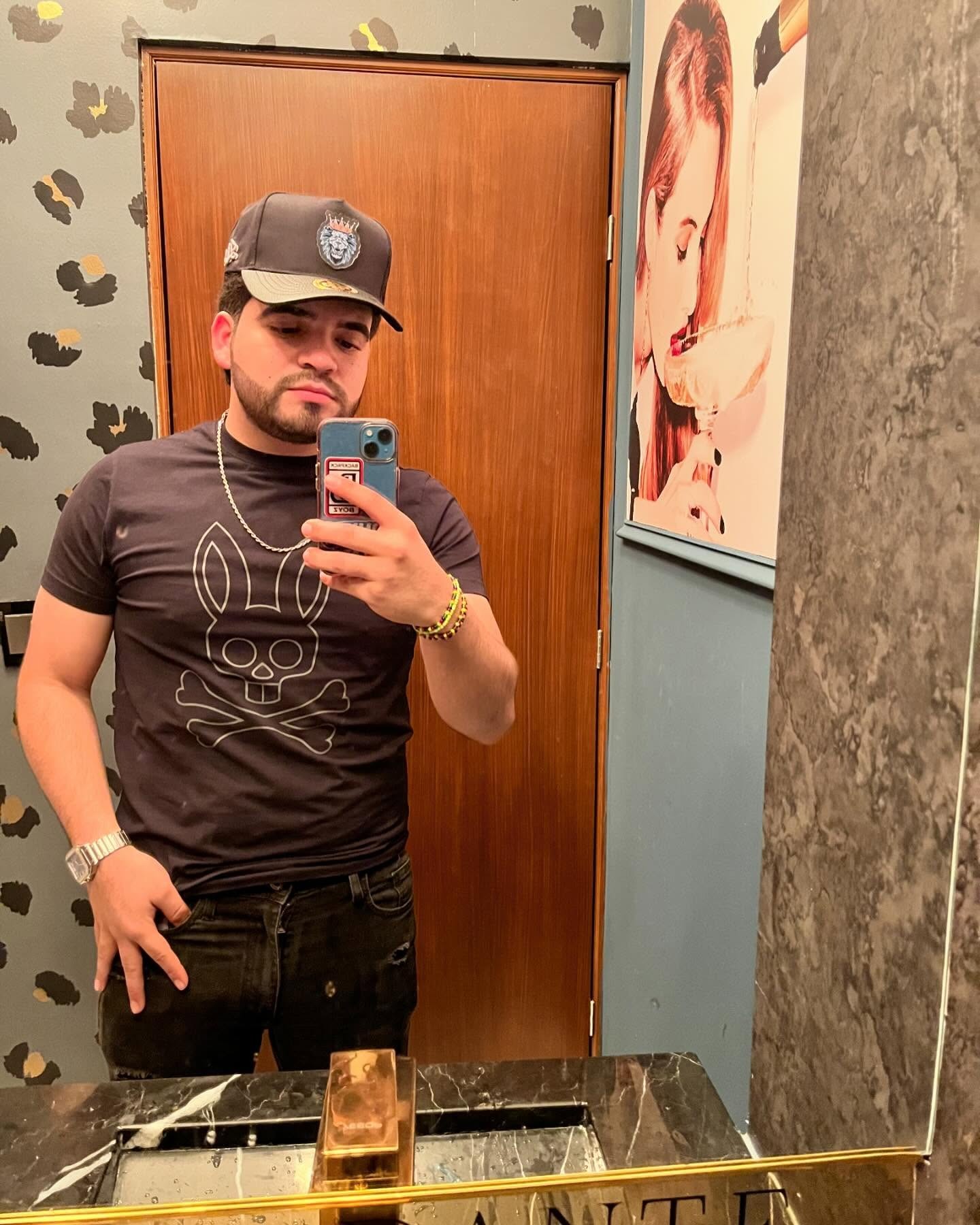 Mexický influencer Cesar Gastelum.
