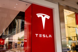 Koniec Eldorado? Tesla straci państwowe wsparcie. 'Czeka nas kilka trudnych kwartałów'