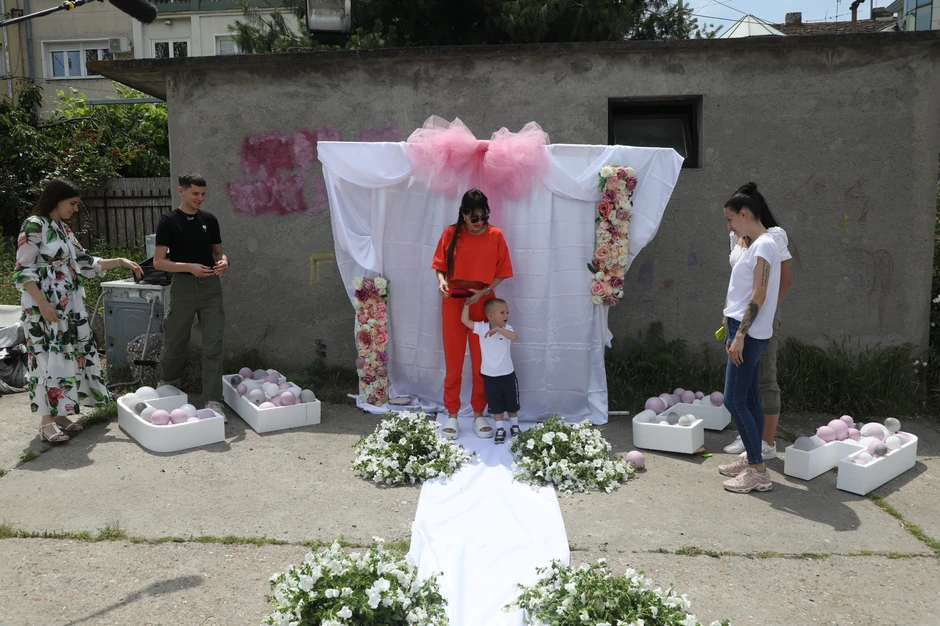 Cecu iznenadili za 50. rođendan